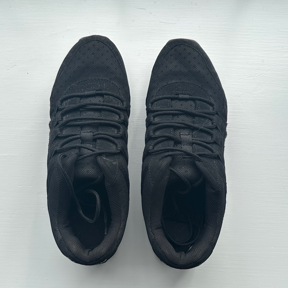 Capezio DANCE Black Women's Sneakers